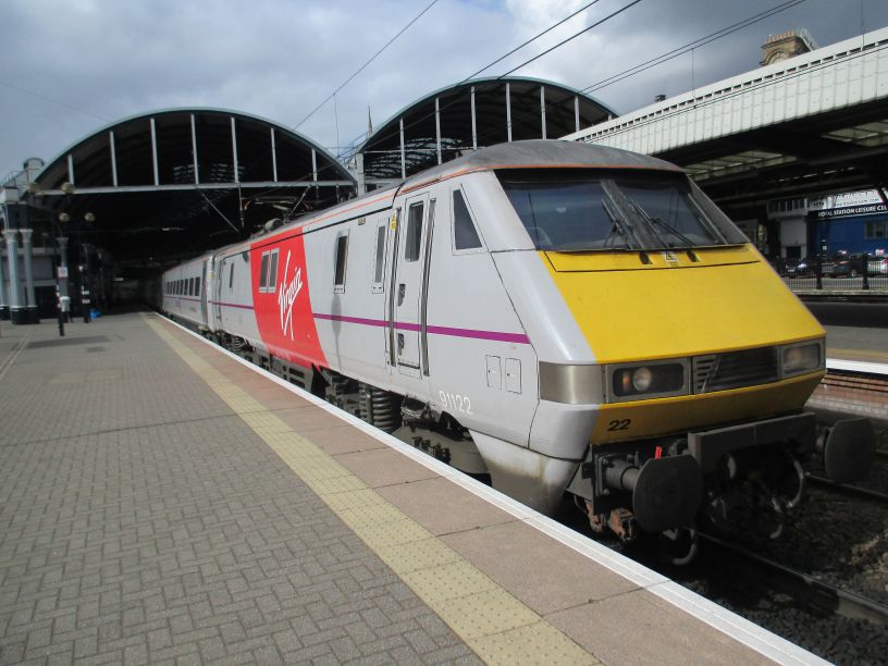 Electra Class 91 Electric locomotive Intercity 225