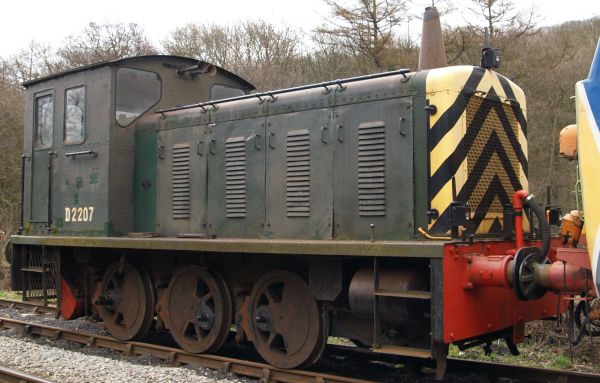 Class 04 0-6-0 Diesel Shunter Drewery design for British railways D2302 ...
