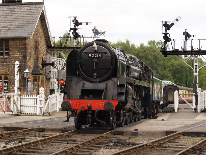 Standard BR 9F 2-10-0 92214